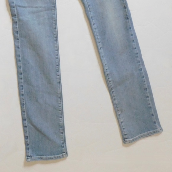 WE THE FREE Free People Light Wash High Waist Denim Jeans Stretch Button Fly 26 - Picture 6 of 11